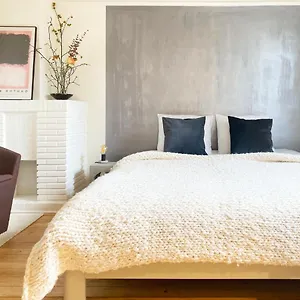 Expo House Bed & Breakfast